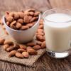 Mleka roślinne - rodzaje, właściwości i sposoby ich przygotowania w domu