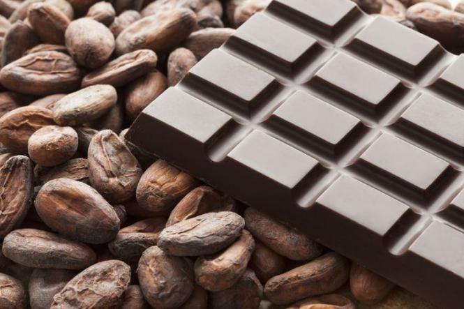 Czym się różni zwykła czekolada i czekolada surowa (raw)?
